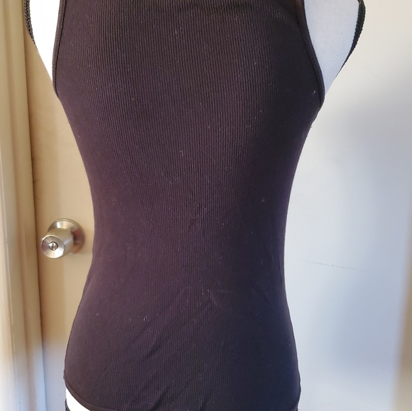 Top - Picture 2 of 2